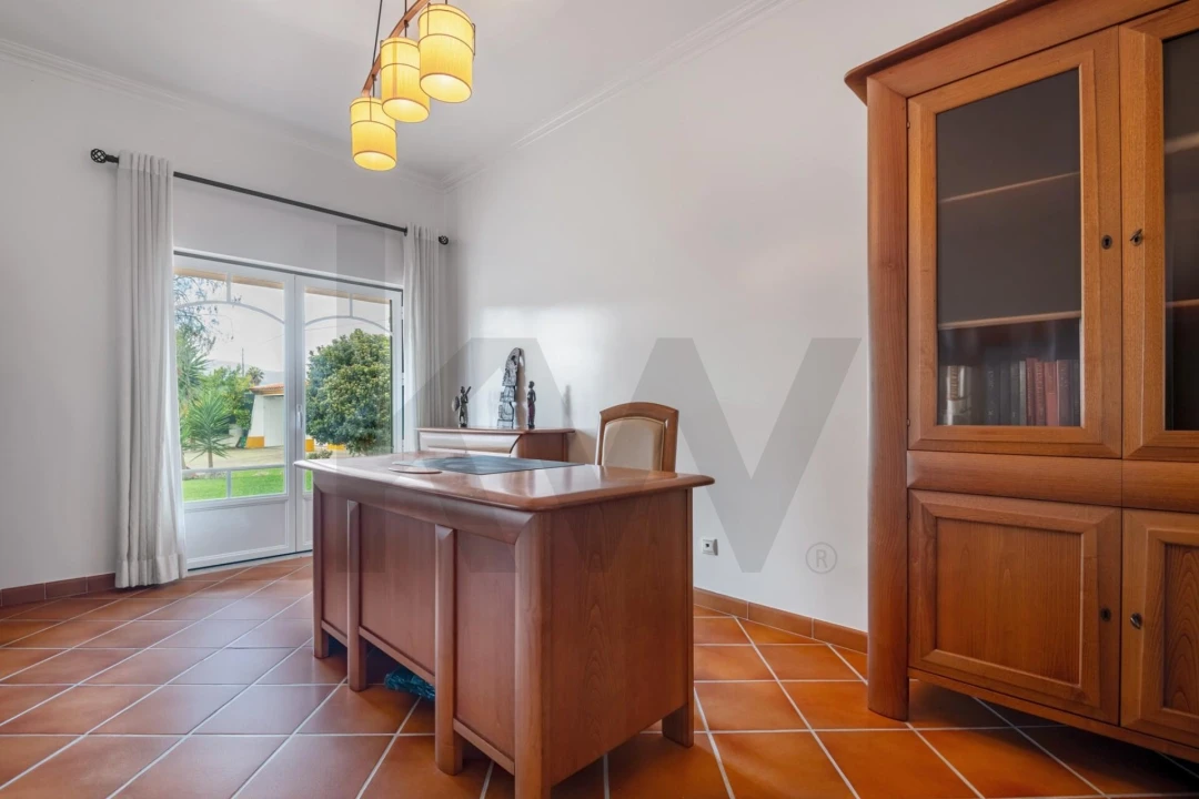 Moradia T4 para Venda em Alcoentre Foto 19