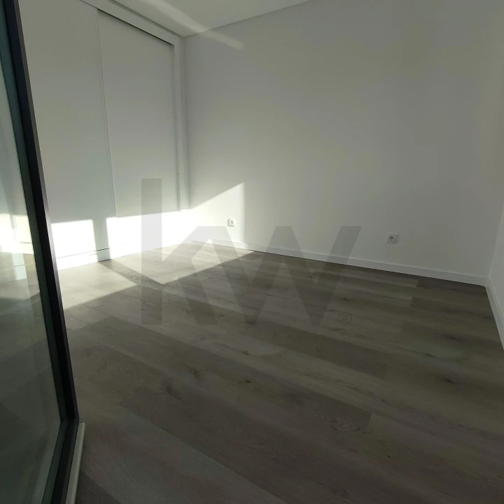 Moradia T4 para Venda em Charneca de Caparica e Sobreda Foto 33