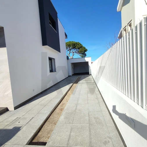 Moradia T4 para Venda em Charneca de Caparica e Sobreda Foto 56