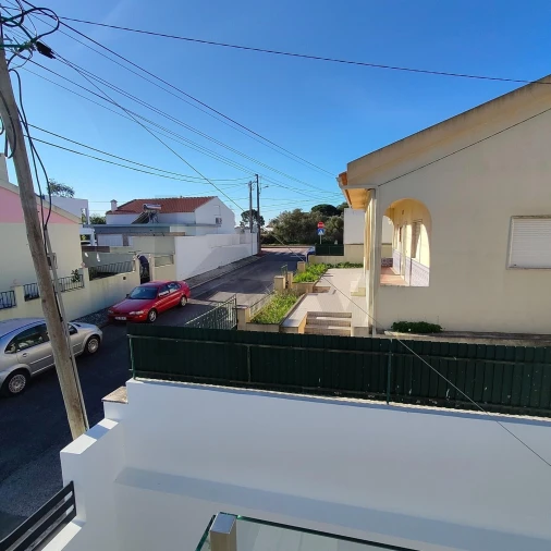 Moradia T4 para Venda em Charneca de Caparica e Sobreda Foto 32