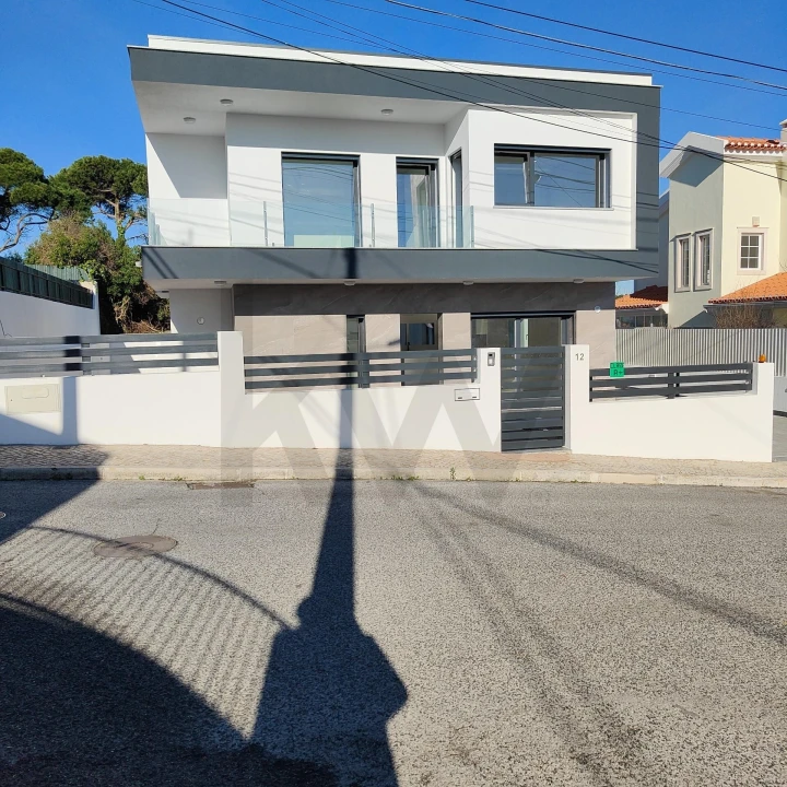 Moradia T4 para Venda em Charneca de Caparica e Sobreda Foto 3