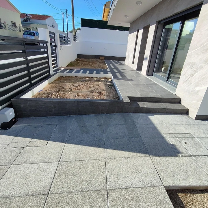 Moradia T4 para Venda em Charneca de Caparica e Sobreda Foto 62