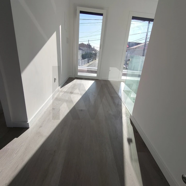 Moradia T4 para Venda em Charneca de Caparica e Sobreda Foto 26