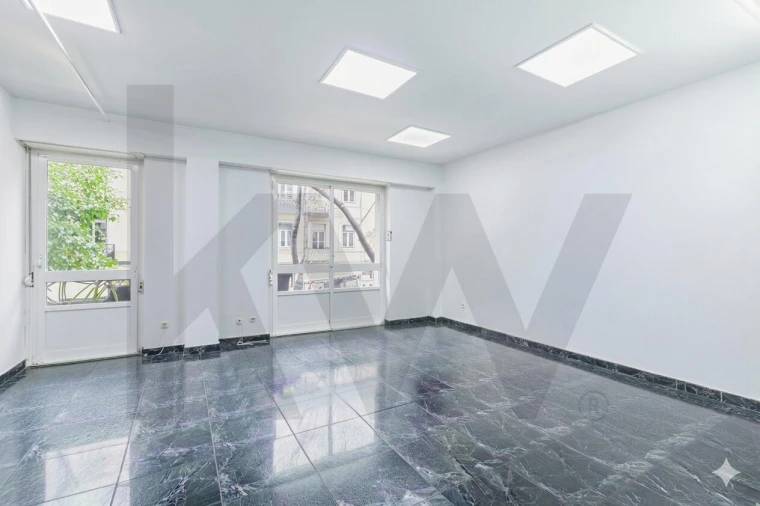 Loja para Venda em Campo de Ourique Foto 7