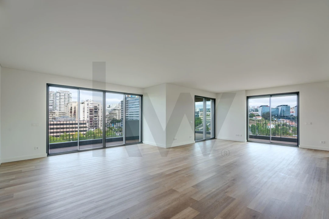 Apartamento T4 para Venda em Algés, Linda-A-Velha e Cruz Quebrada-Dafundo Foto 10