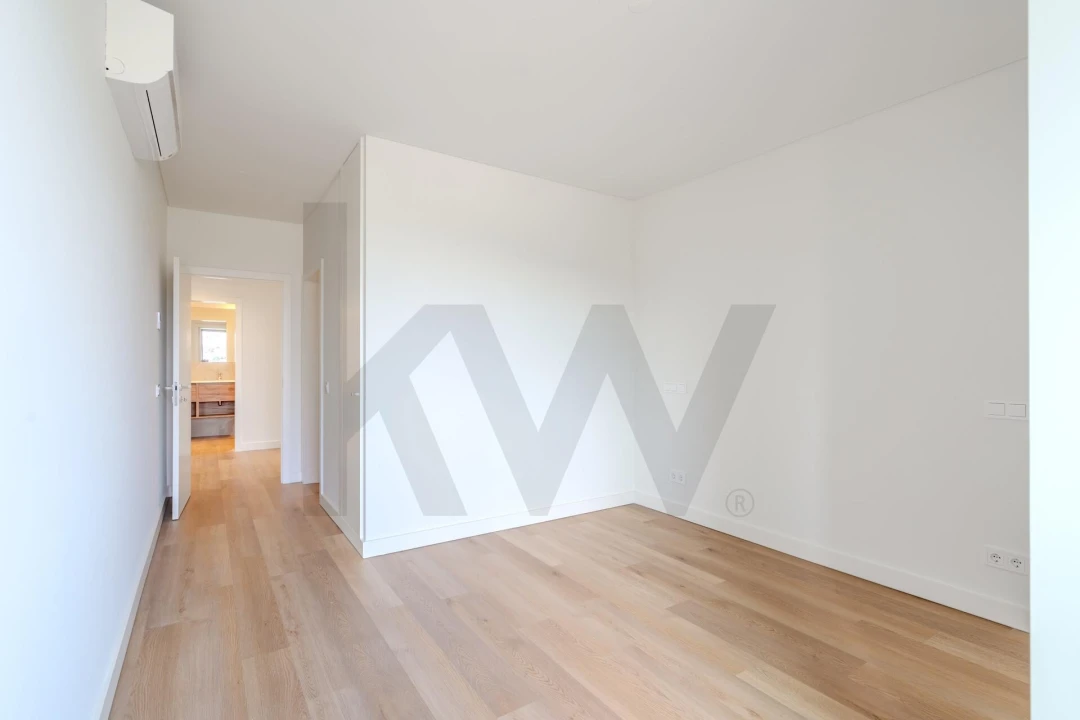 Apartamento T4 para Venda em Algés, Linda-A-Velha e Cruz Quebrada-Dafundo Foto 25