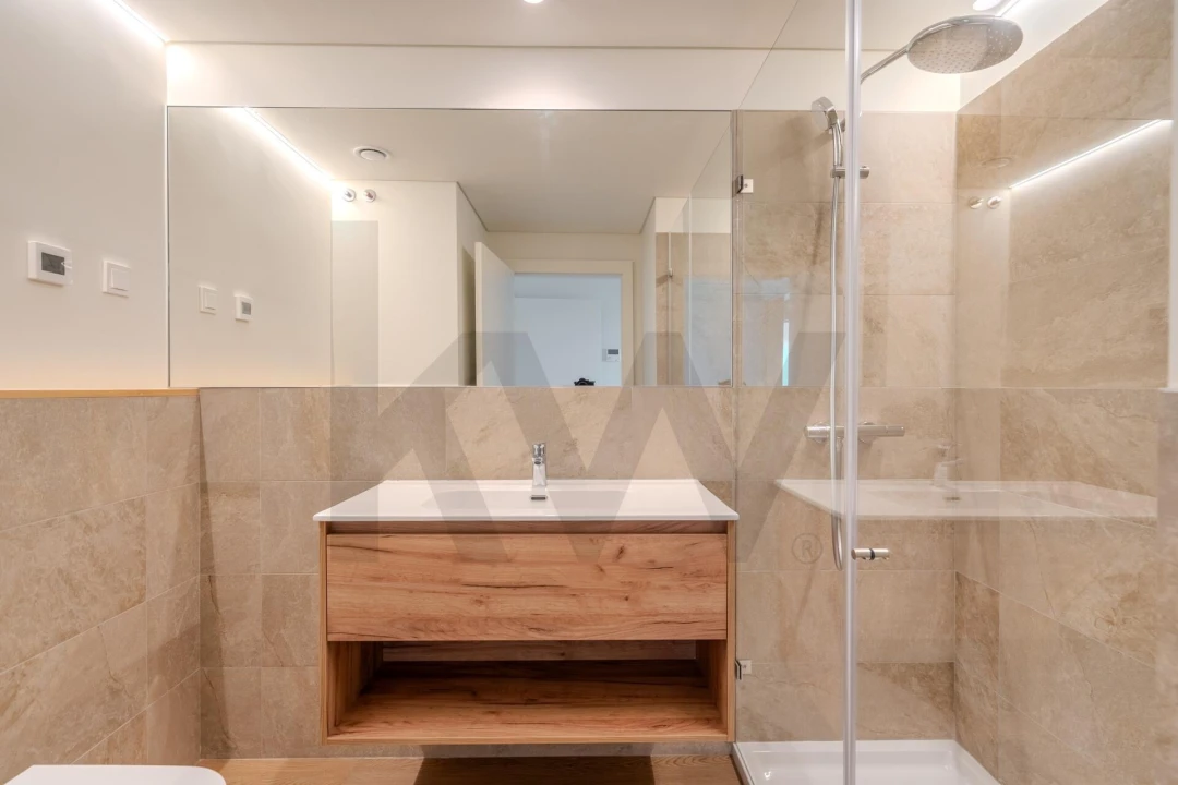 Apartamento T4 para Venda em Algés, Linda-A-Velha e Cruz Quebrada-Dafundo Foto 26