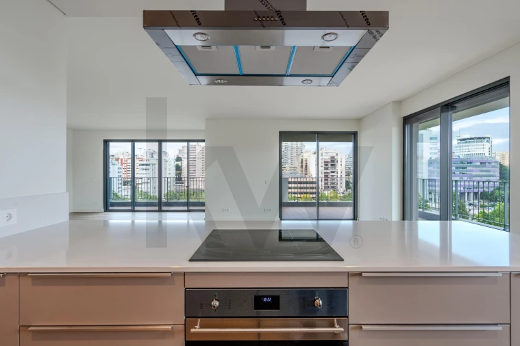 Apartamento T4 para Venda em Algés, Linda-A-Velha e Cruz Quebrada-Dafundo Foto 17