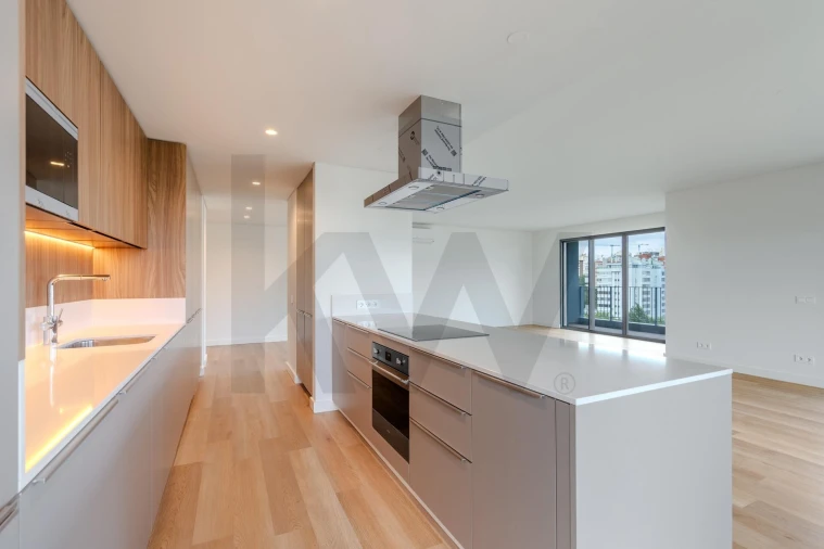 Apartamento T4 para Venda em Algés, Linda-A-Velha e Cruz Quebrada-Dafundo Foto 16