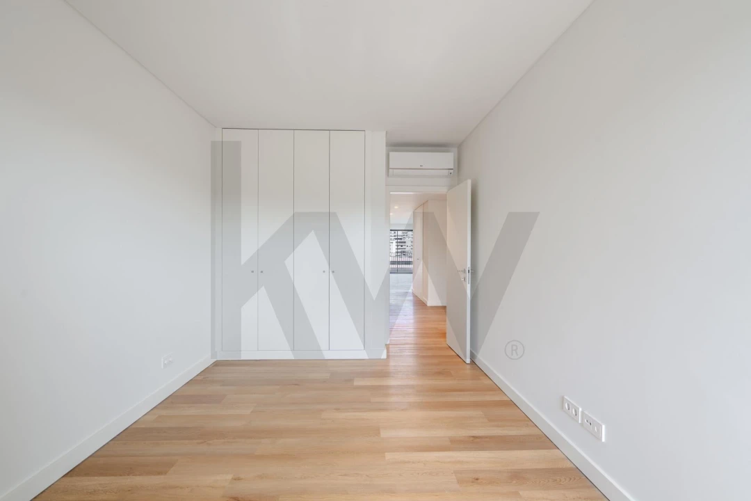 Apartamento T4 para Venda em Algés, Linda-A-Velha e Cruz Quebrada-Dafundo Foto 28