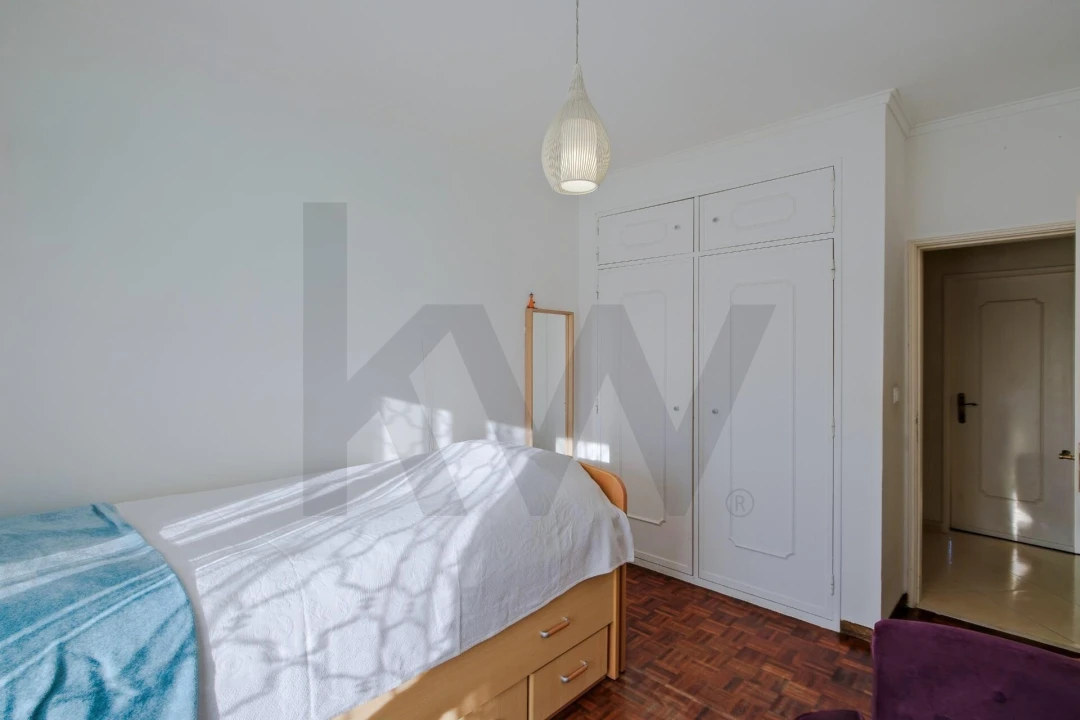 Apartamento T4 para Venda em São Domingos de Rana Foto 12