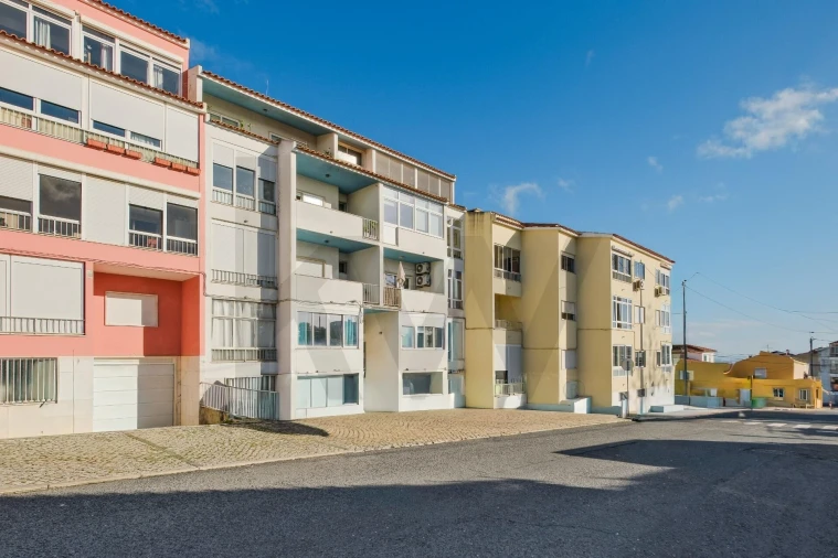 Apartamento T4 para Venda em São Domingos de Rana Foto 25