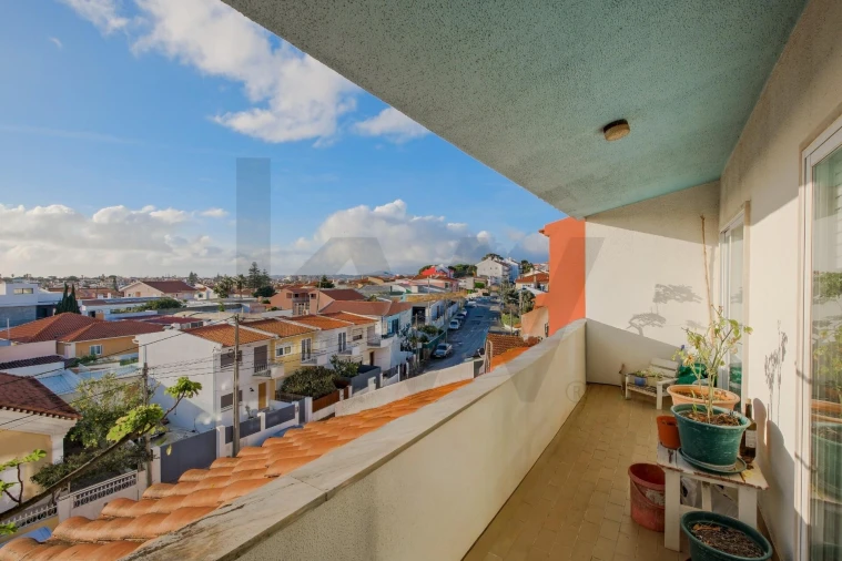 Apartamento T4 para Venda em São Domingos de Rana Foto 16