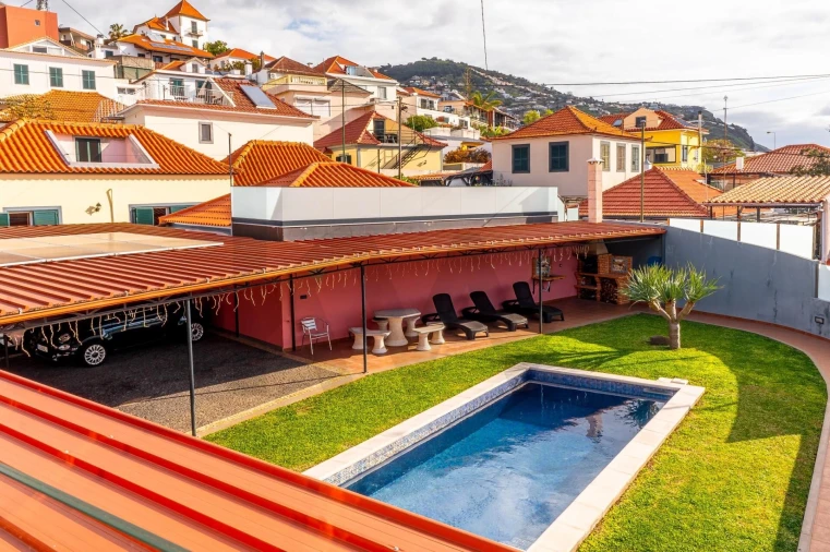 Moradia T4 para Venda em Funchal (Santa Maria Maior) Foto 22