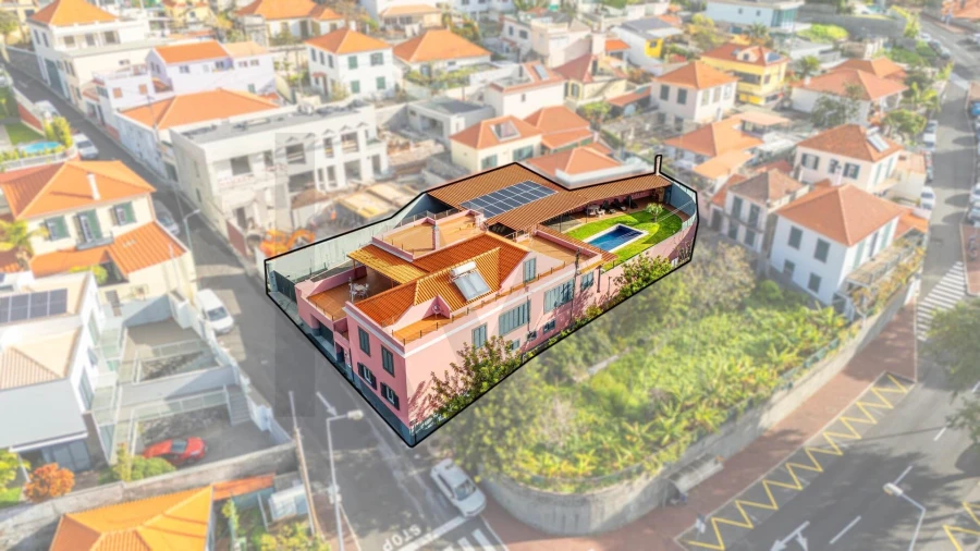 Moradia T4 para Venda em Funchal (Santa Maria Maior) Foto 52