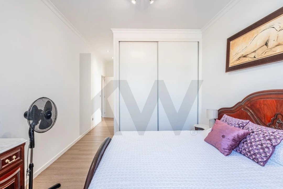 Moradia T4 para Venda em Funchal (Santa Maria Maior) Foto 41