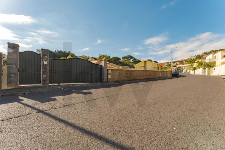 Moradia T3 para Venda em São Martinho Foto 34