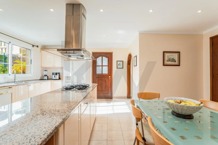 Moradia T3 para Venda em São Martinho Foto 10