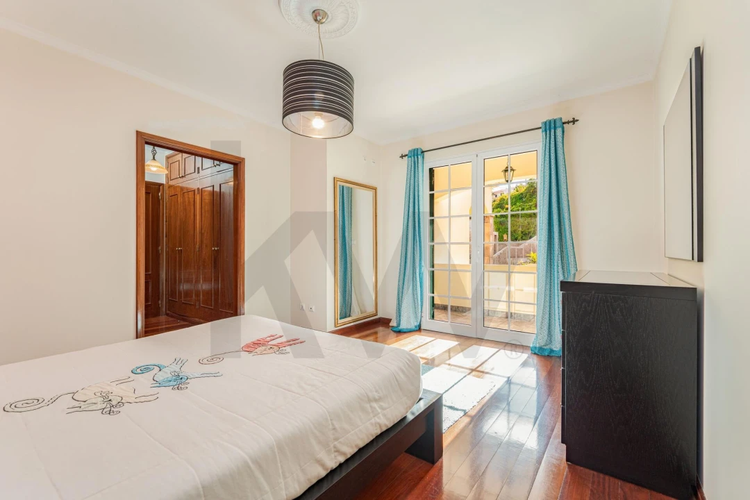 Moradia T3 para Venda em São Martinho Foto 17