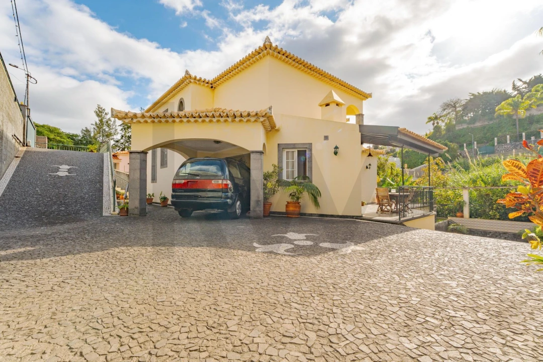 Moradia T3 para Venda em São Martinho Foto 33