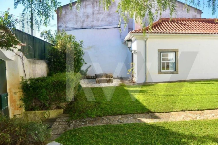 Moradia T4 para Arrendamento em Alcabideche Foto 18