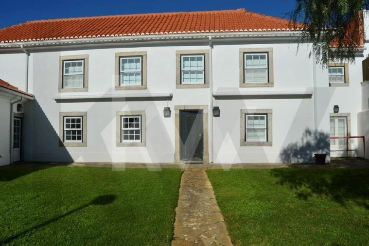 Moradia T4 para Arrendamento em Alcabideche Foto 35