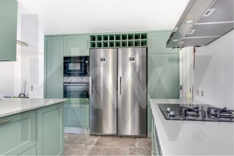 Moradia T4 para Arrendamento em Alcabideche Foto 9