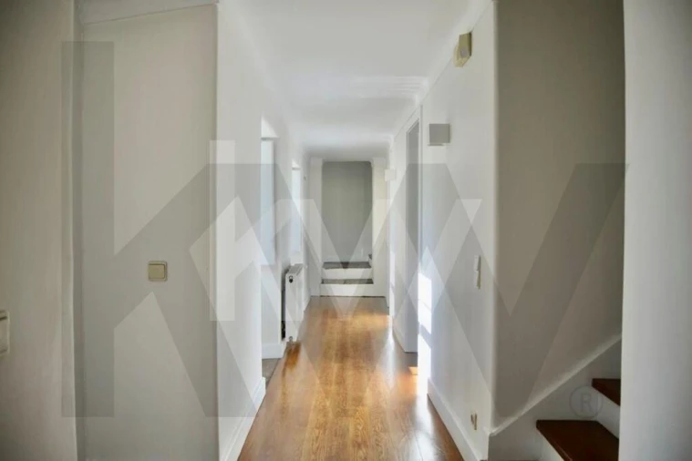 Moradia T4 para Arrendamento em Alcabideche Foto 13