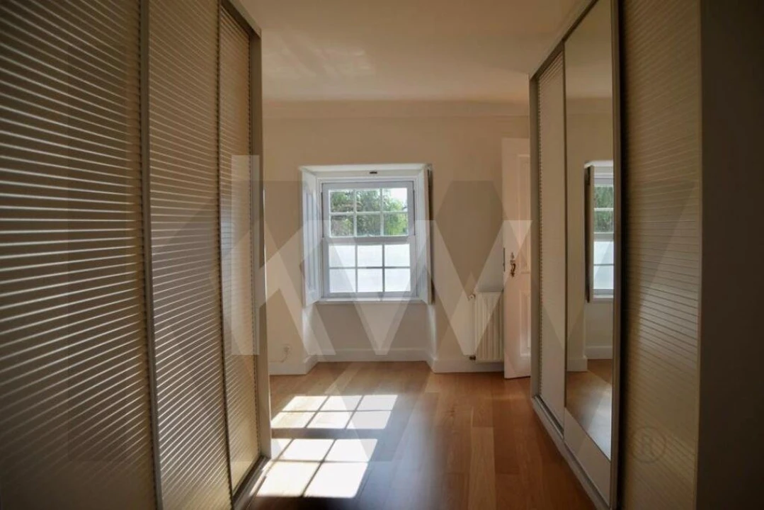 Moradia T4 para Arrendamento em Alcabideche Foto 34