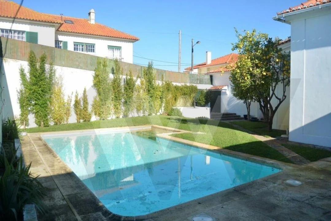 Moradia T4 para Arrendamento em Alcabideche Foto 19