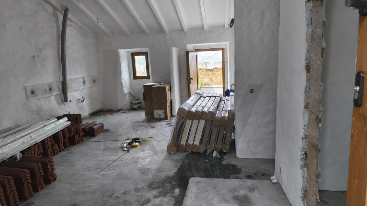 Moradia T4 para Venda em Santa Maria, São Pedro e Matacães Foto 12