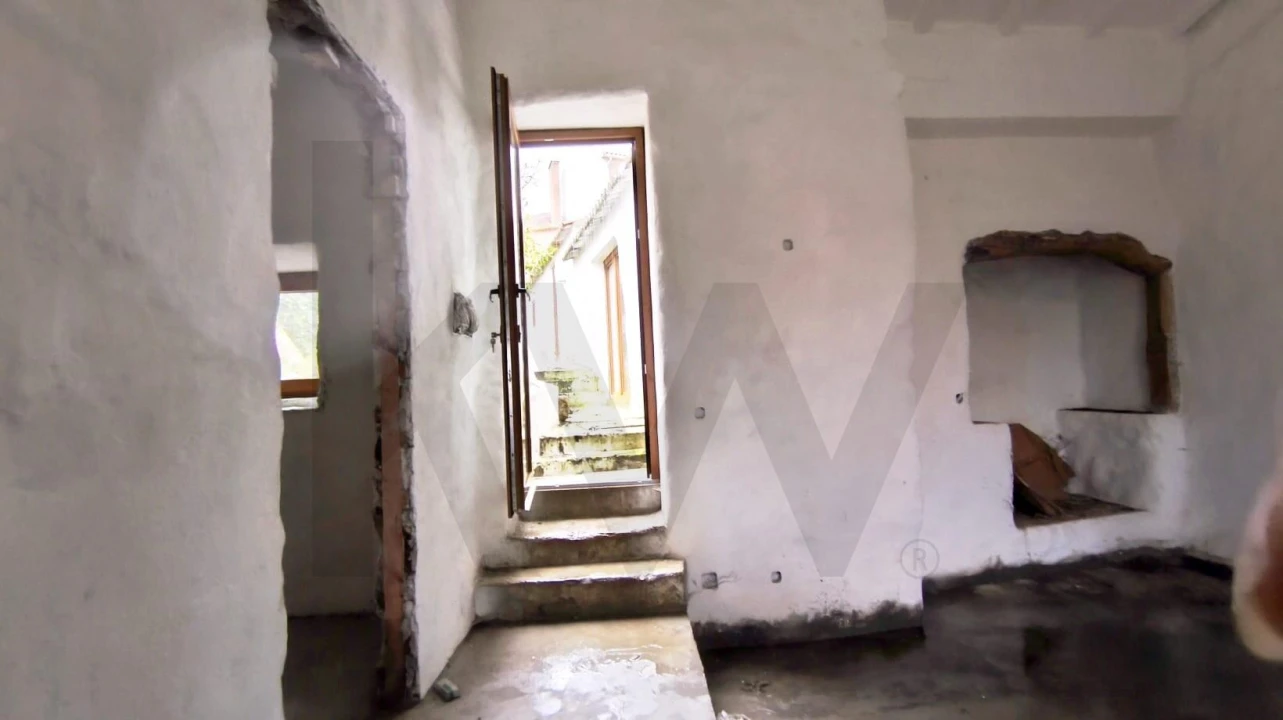 Moradia T4 para Venda em Santa Maria, São Pedro e Matacães Foto 10