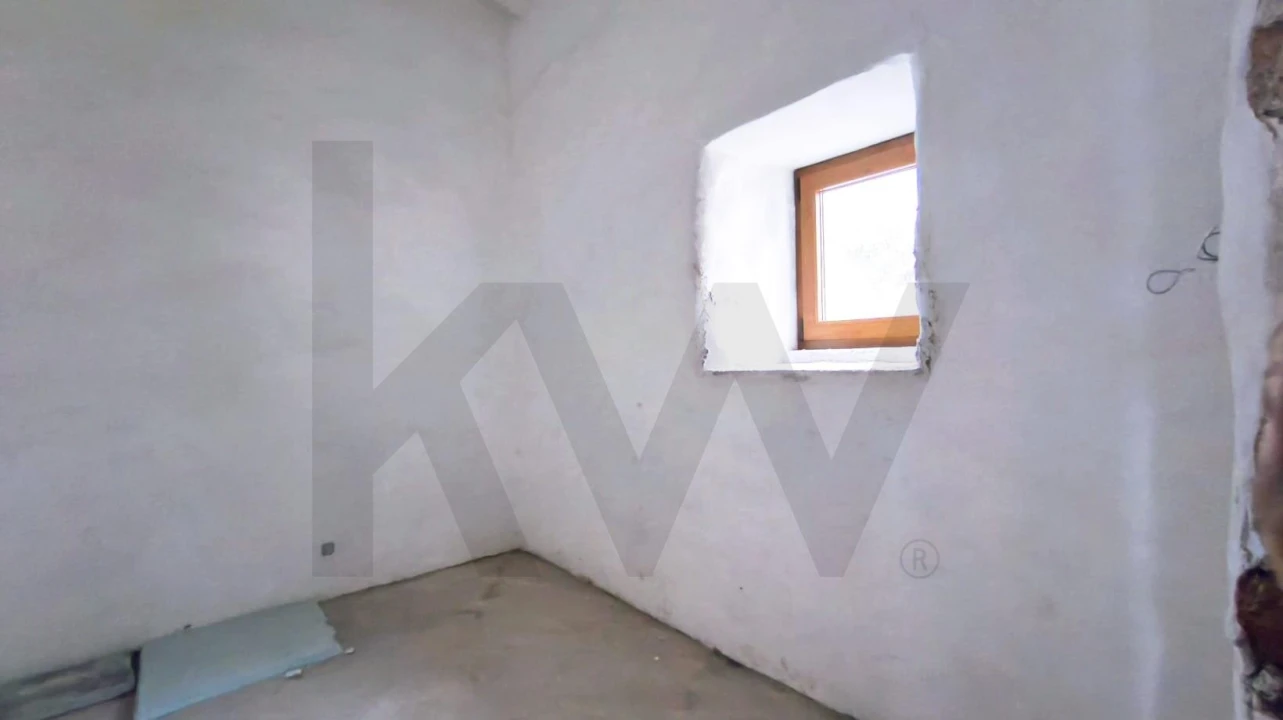 Moradia T4 para Venda em Santa Maria, São Pedro e Matacães Foto 9