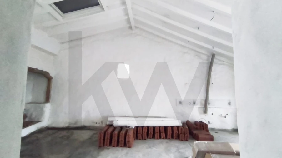 Moradia T4 para Venda em Santa Maria, São Pedro e Matacães Foto 5