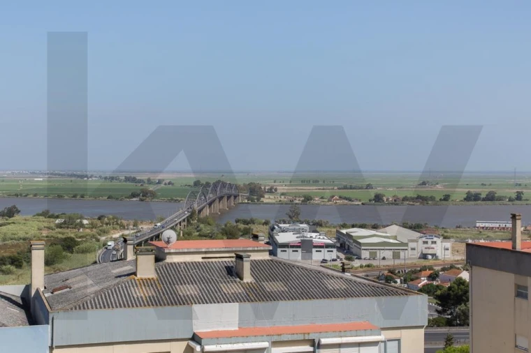 Apartamento T2 para Arrendamento em Vila Franca de Xira Foto 13