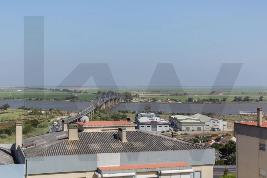 Apartamento T2 para Arrendamento em Vila Franca de Xira Foto 13