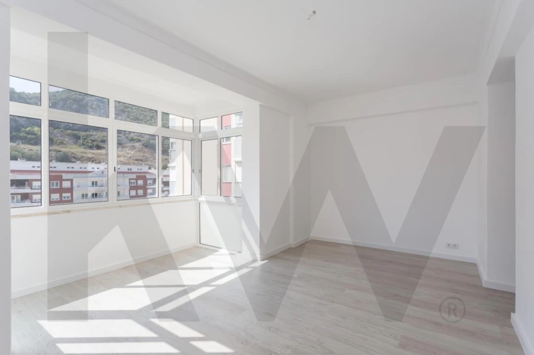 Apartamento T2 para Arrendamento em Vila Franca de Xira Foto 4