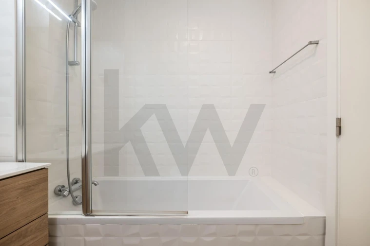 Apartamento T3 para Venda em Santo Antonio dos Olivais Foto 17