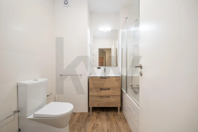 Apartamento T3 para Venda em Santo Antonio dos Olivais Foto 16