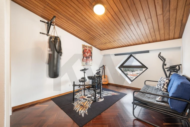 Apartamento T3 para Venda em Santo Antonio dos Olivais Foto 33