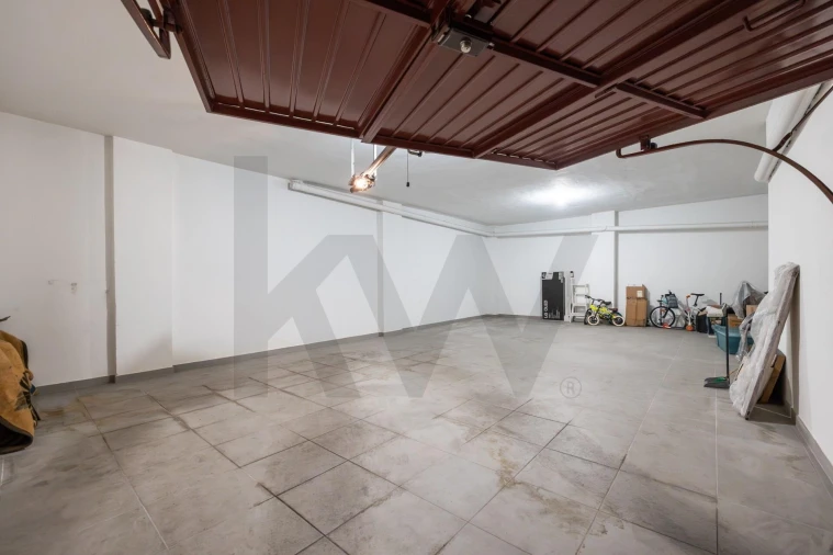 Apartamento T3 para Venda em Santo Antonio dos Olivais Foto 38