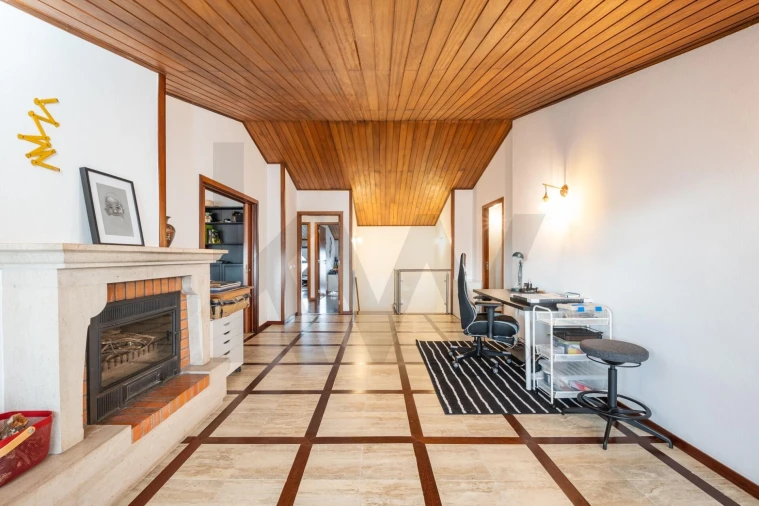 Apartamento T3 para Venda em Santo Antonio dos Olivais Foto 23