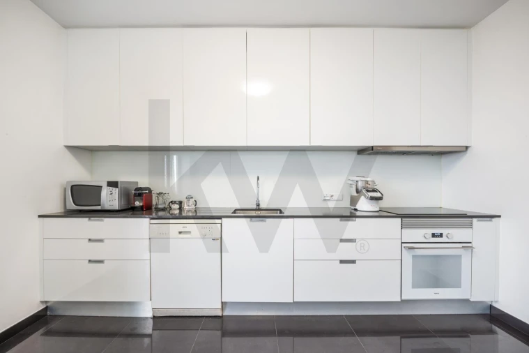 Apartamento T3 para Venda em Santo Antonio dos Olivais Foto 8