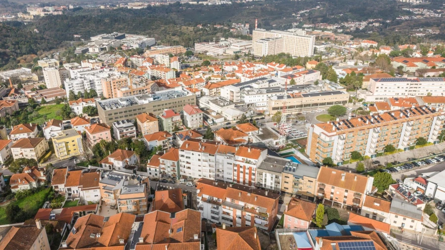 Apartamento T3 para Venda em Santo Antonio dos Olivais Foto 46