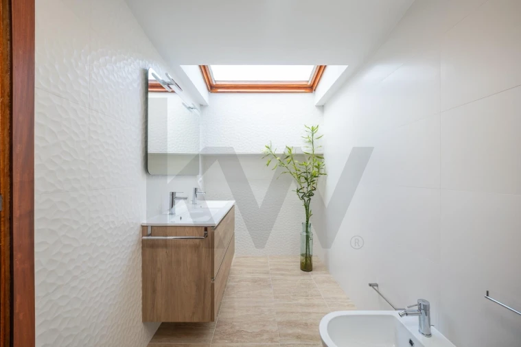 Apartamento T3 para Venda em Santo Antonio dos Olivais Foto 31