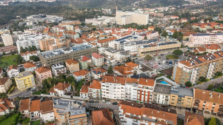 Apartamento T3 para Venda em Santo Antonio dos Olivais Foto 45