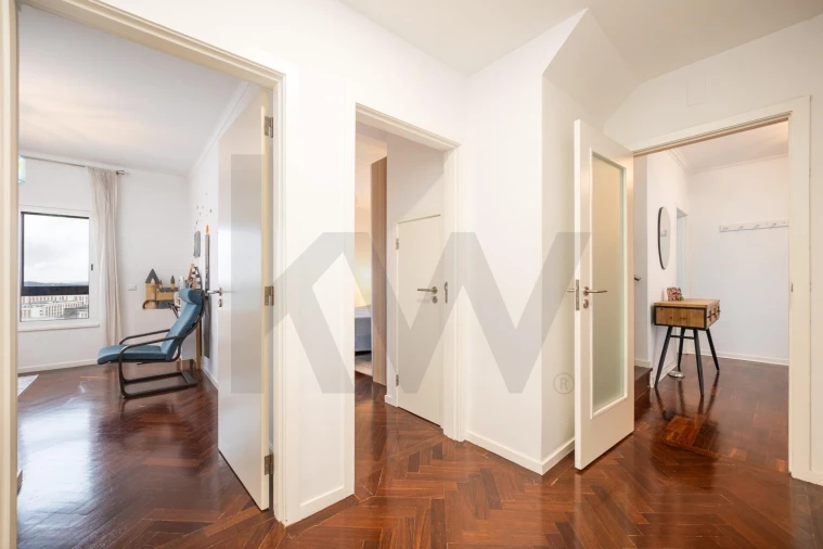 Apartamento T3 para Venda em Santo Antonio dos Olivais Foto 10