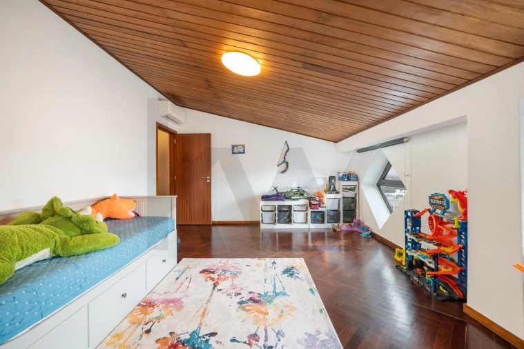 Apartamento T3 para Venda em Santo Antonio dos Olivais Foto 29