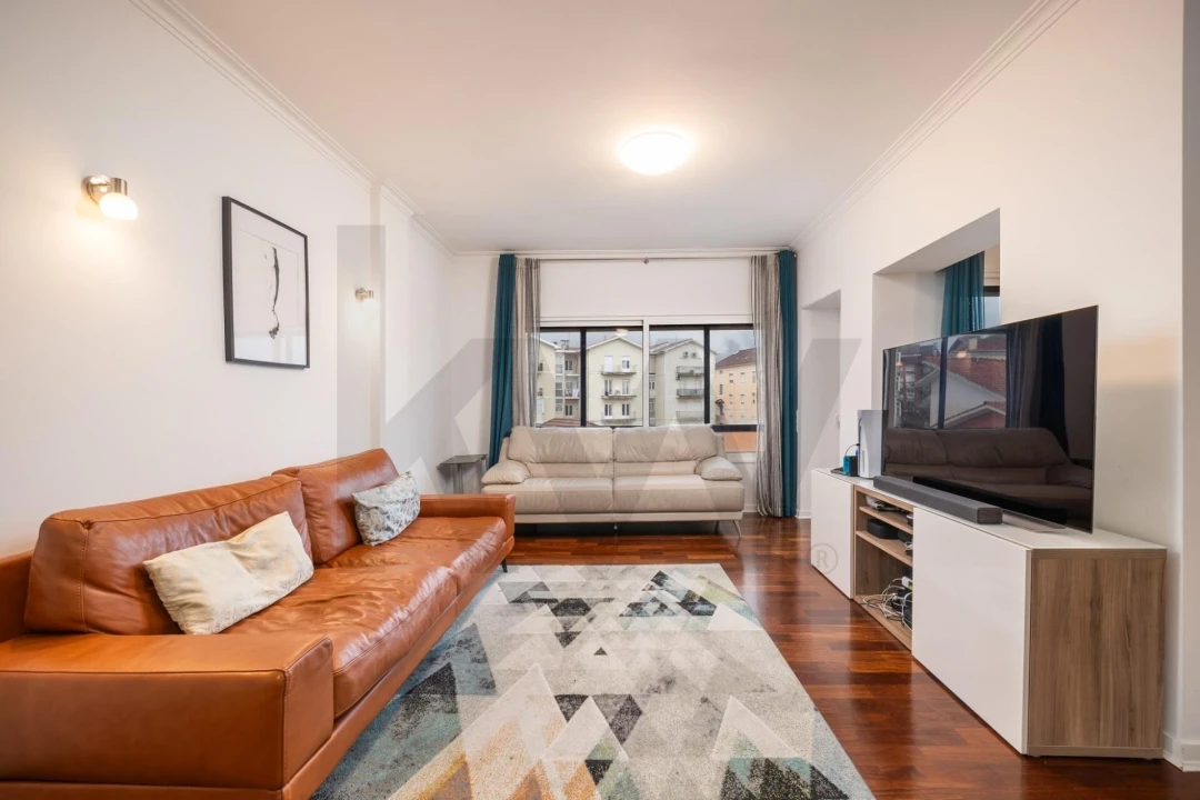 Apartamento T3 para Venda em Santo Antonio dos Olivais Foto 3