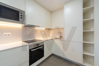Apartamento T1 para Arrendamento em Arroios